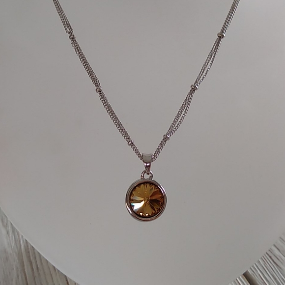 Topaz SWAROVSKI Crystal/Round/Pendant NECKLACE - Picture 2 of 6